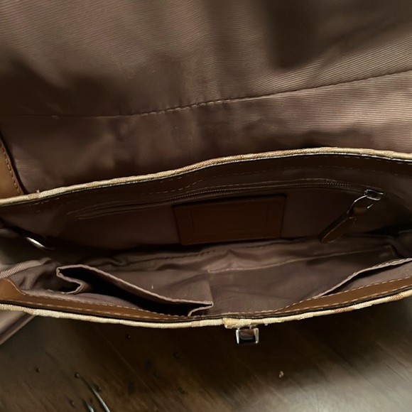 Coach Clutch Bag - Picture 4 of 8